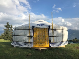 Les yurts sont des tentes spacieuses destinées aux bergers en Mongolie.