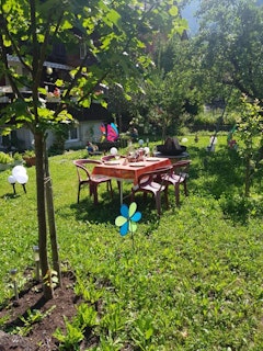 Le jardin comme lieu de séjour et camp Nomady