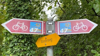 Le camping est situé directement sur une route de vélo qui permet de rejoindre rapidement le lac de Constance.