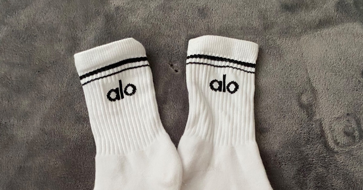 Pedido de solo calcetas alo 😍 #alo #aloyoga #calcetas